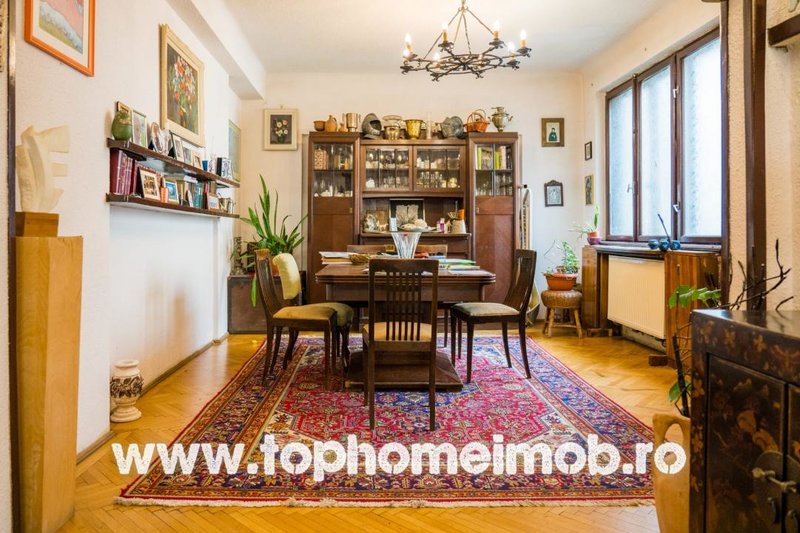 Apartament in vila Armeneasca- Mosilor- Mantuleasa